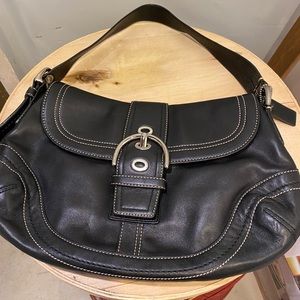 Vintage COACH bag black leather w/ buckle closure